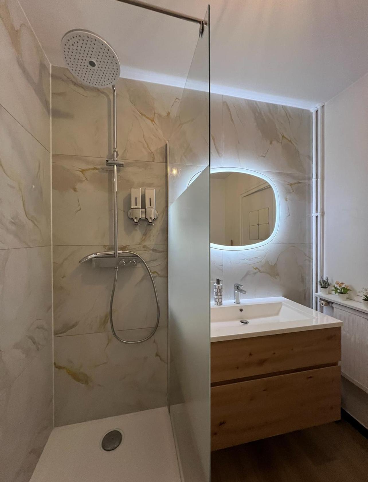 Confort Lumineux Proche Eurexpo, Hopitaux Appartement *